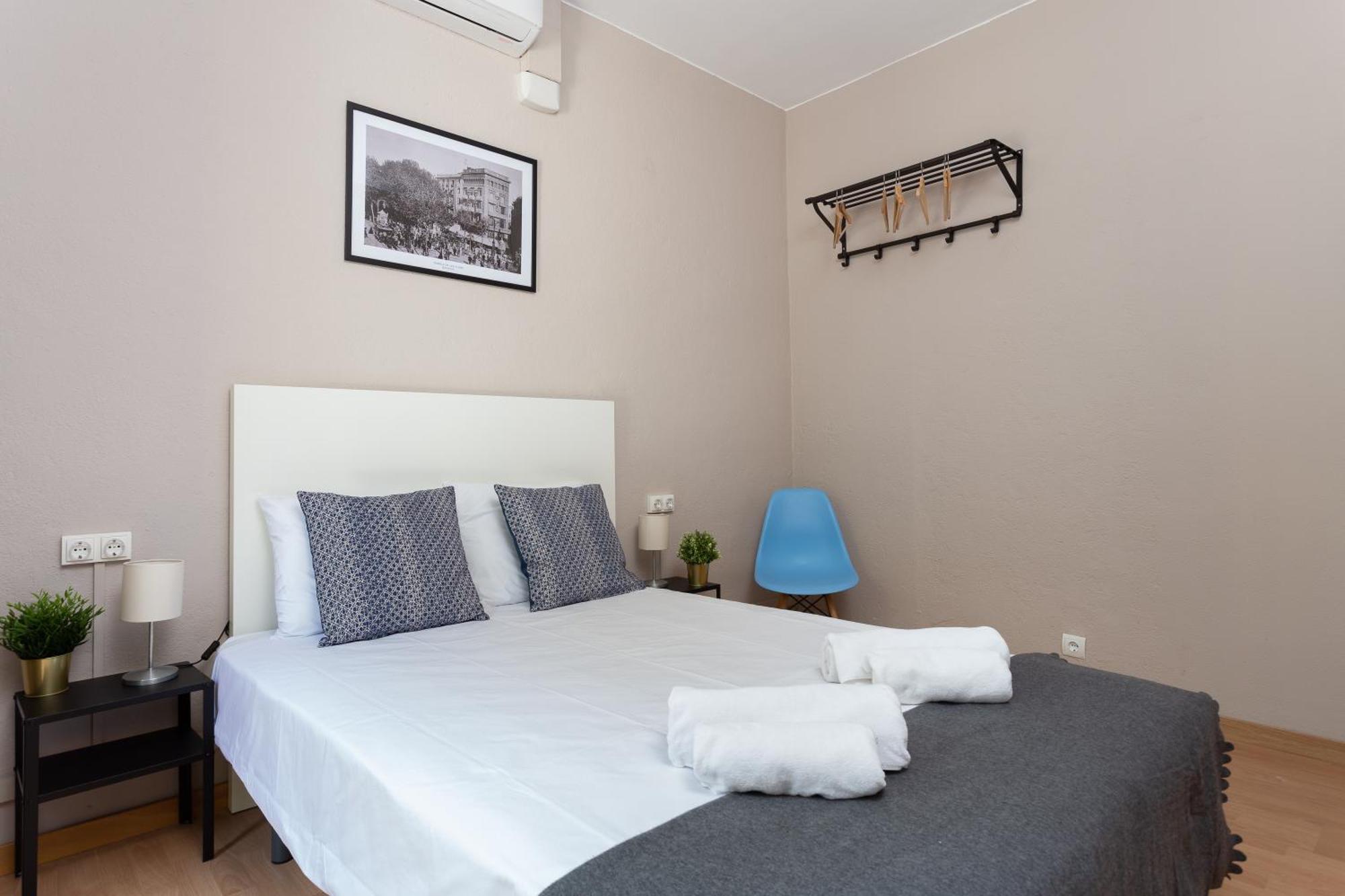 Key Barcelona Housing Lägenhet Rum bild